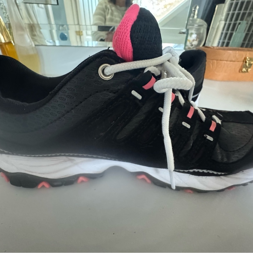 Avis Black and Pink Women's Athletic Shoes US 7.5 - Picture 10 of 10